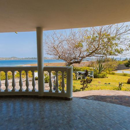 Bilene Beach House Vila Praia Do Bilene Exteriör bild